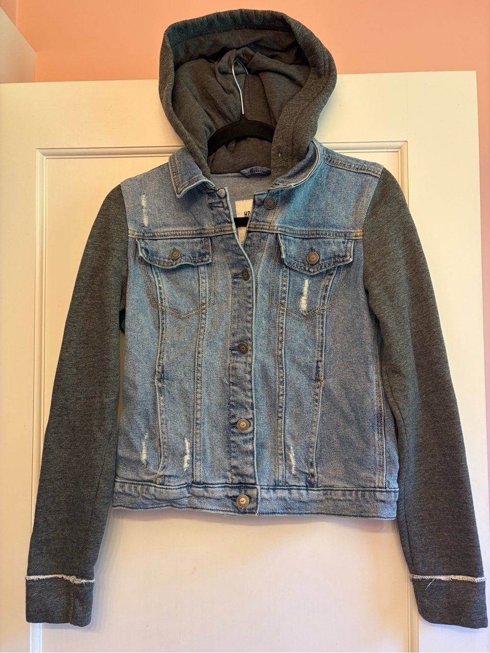 Hollister Light Blue Distressed Denim Jacket Dark Gray Knit Hood & Sleeve P1